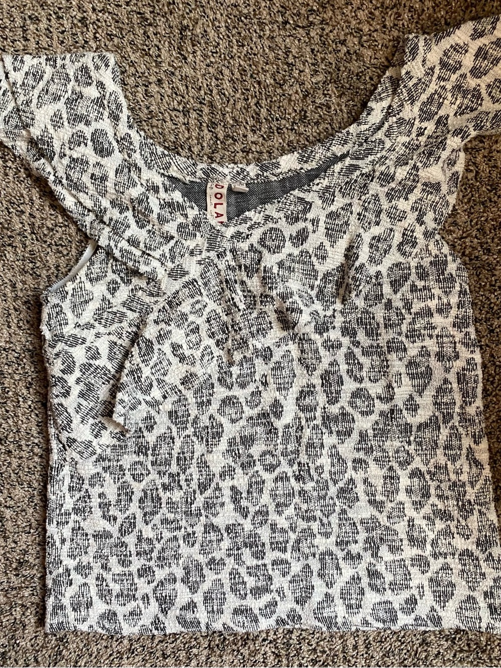 Dolan Black and White Spotted Print Sleeveless Ruffle Blouse